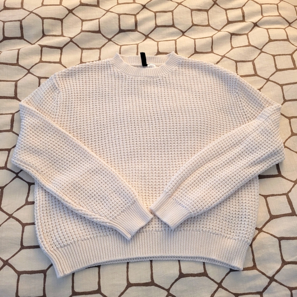 White knit sweater